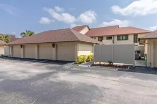 8101 Bardmoor Pl, Seminole, FL 33777 - Photo 33