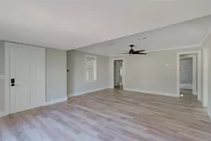 1579 S Washington Ave, Clearwater, FL 33756 - Photo 7