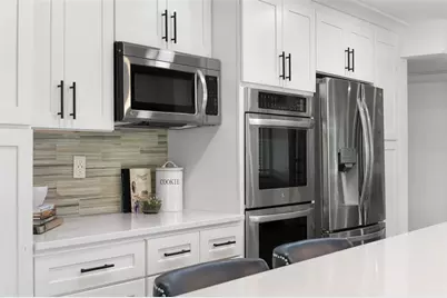 4009 Priory Circle, Tampa, FL 33618 - Photo 25
