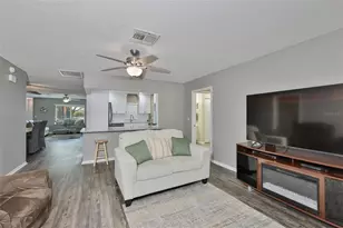 123 Wintersong Ln, Sun City Center, FL 33573 - Photo 13