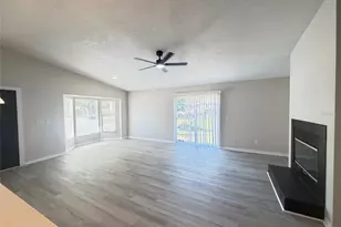 1014 16th Ave NW, Clearwater, FL 33756 - Photo 3