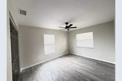 1014 16th Avenue NW, Largo, FL 33756 - Photo 11