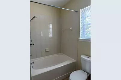 10011 Courtney Palms Boulevard #201, Tampa, FL 33619 - Photo 13