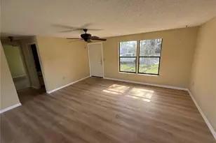 6608 36th Ave Dr W, Bradenton, FL 34209 - Photo 5