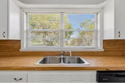 36841 Conley Street, Zephyrhills, FL 33541 - Photo 75