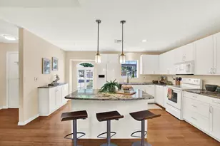 29451 Schinnecock Hills Ln, San Antonio, FL 33576 - Photo 13