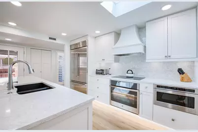 1307 Pelican Creek Crossing #1307, Saint Petersburg, FL 33707 - Photo 17