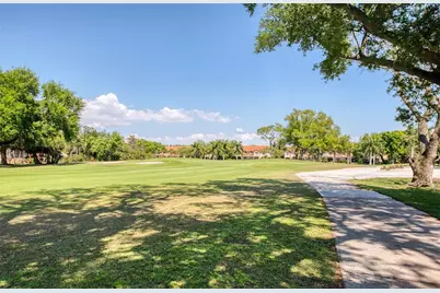 1307 Pelican Creek Crossing #1307, Saint Petersburg, FL 33707 - Photo 31