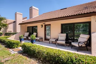 1307 Pelican Creek Crossing, Saint Petersburg, FL 33707 - Photo 33