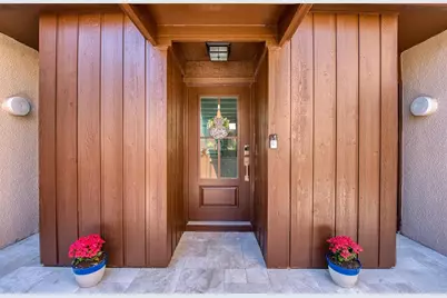 1307 Pelican Creek Crossing #1307, Saint Petersburg, FL 33707 - Photo 3