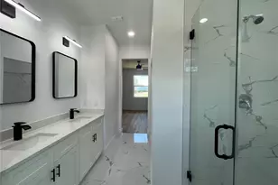 8110 N Greenwood Ave, Tampa, FL 33604 - Photo 13