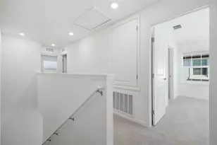 10815 Ichetucknee Wy, New Port Richey, FL 34655 - Photo 9