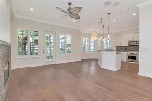 947 Hemingway Cir, Tampa, FL 33602 - Photo 9