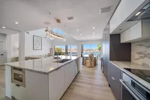 116 Devon Dr, Clearwater Beach, FL 33767 - Photo 3