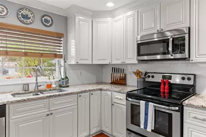 1421 E Hanna Avenue, Tampa, FL 33604 - Photo 13