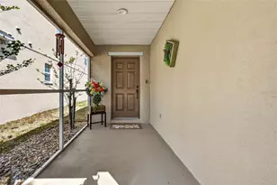 10404 Boyette Creek Blvd, Riverview, FL 33569 - Photo 5