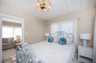 117 52nd Ave W, Saint Pete Beach, FL 33706 - Photo 17