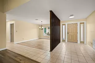 2889 Fair Green Dr, Clearwater, FL 33761 - Photo 5