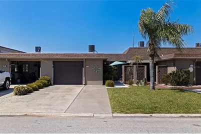 479 Boca Ciega Point Boulevard S #1205, Saint Petersburg, FL 33708 - Photo 1