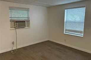 6360 30th St N, Saint Petersburg, FL 33702 - Photo 9