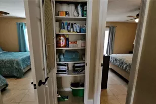 5255 Coquina Key Dr SE, Saint Petersburg, FL 33705 - Photo 11