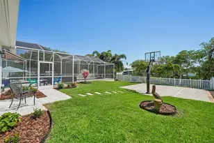 750 Sand Pine Dr NE, Saint Petersburg, FL 33703 - Photo 49