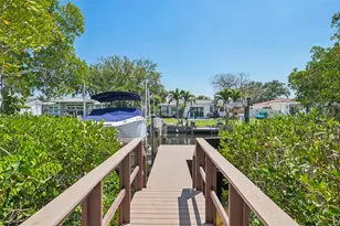 750 Sand Pine Dr NE, Saint Petersburg, FL 33703 - Photo 51