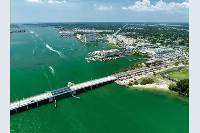 601 American Legion Drive #16, Saint Petersburg, FL 33708 - Photo 9