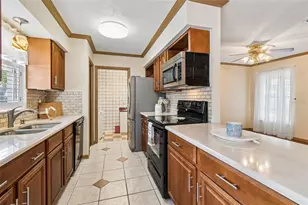 2210 Ladywood Ct, Brandon, FL 33511 - Photo 5