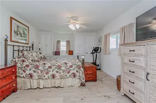 4851 W Gandy Blvd, Tampa, FL 33611 - Photo 17