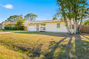 3090 Sunset Beach Dr, Venice, FL 34293 - Photo 3