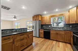 6126 Kimball Ct, Spring Hill, FL 34606 - Photo 13