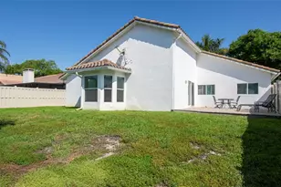 750 White Sand Dr NE, Saint Petersburg, FL 33703 - Photo 29