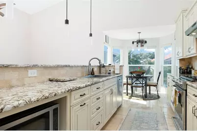 750 White Sand Drive NE, Saint Petersburg, FL 33703 - Photo 13