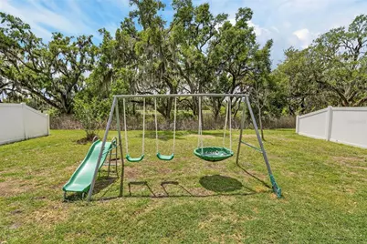35554 Eastbrook Avenue, Zephyrhills, FL 33541 - Photo 27