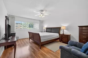 2440 World Pkwy Blvd, Clearwater, FL 33763 - Photo 13