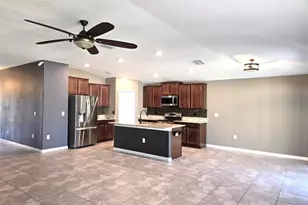 1512 Climbing Dayflower Dr, Ruskin, FL 33570 - Photo 3