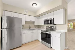 2433 Brazilia Dr, Clearwater, FL 33763 - Photo 3