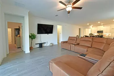 17304 Banded Gold Lane, Wimauma, FL 33598 - Photo 21