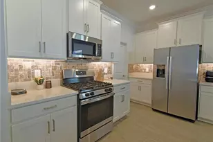 17304 Banded Gold Ln, Wimauma, FL 33598 - Photo 17