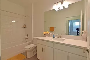 17304 Banded Gold Ln, Wimauma, FL 33598 - Photo 33