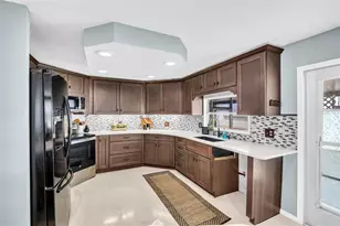 23 Mountain Laurel Dr, Palm Harbor, FL 34684 - Photo 7