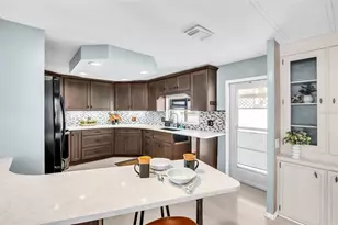 23 Mountain Laurel Dr, Palm Harbor, FL 34684 - Photo 9