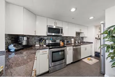 470 3rd Street S #403, Saint Petersburg, FL 33701 - Photo 11