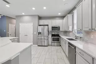 22850 Collridge Dr, Land O Lakes, FL 34639 - Photo 9
