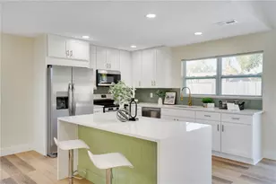 13469 Sol Vista Dr, Largo, FL 33774 - Photo 11