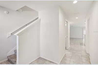 13114 Sonoma Bend Place, Gibsonton, FL 33534 - Photo 9