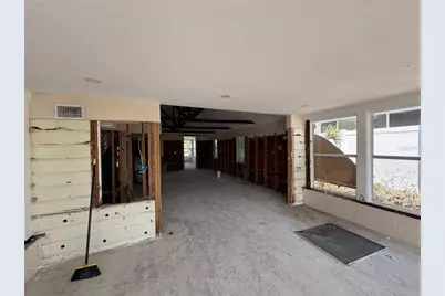 3945 Sunrise Drive S, Saint Petersburg, FL 33705 - Photo 9