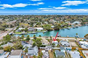 3945 Sunrise Dr S, Saint Petersburg, FL 33705 - Photo 13