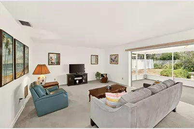 14901 Sovereign Drive, Largo, FL 33774 - Photo 17